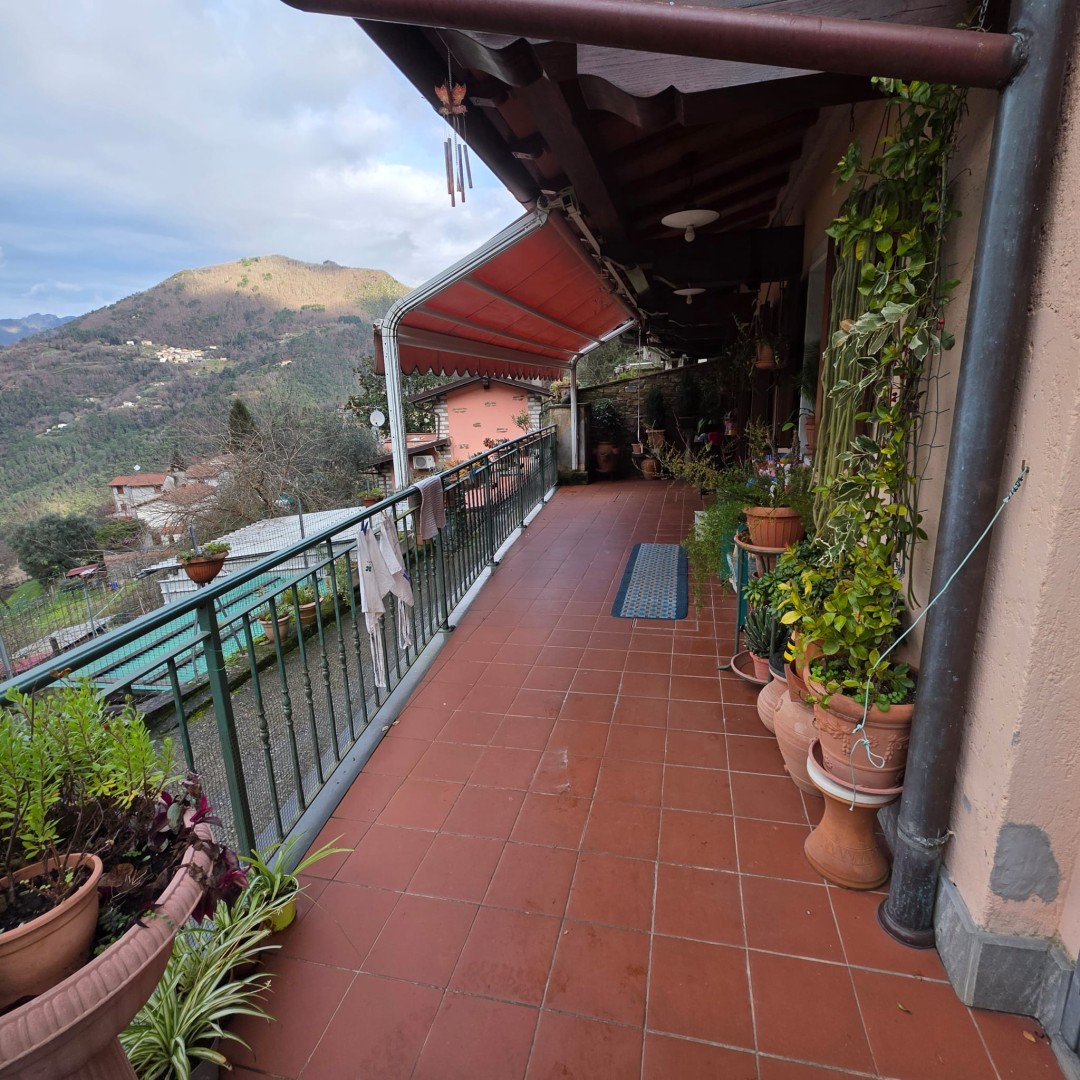 Porzione bifamiliare - Stazzema - Gallena