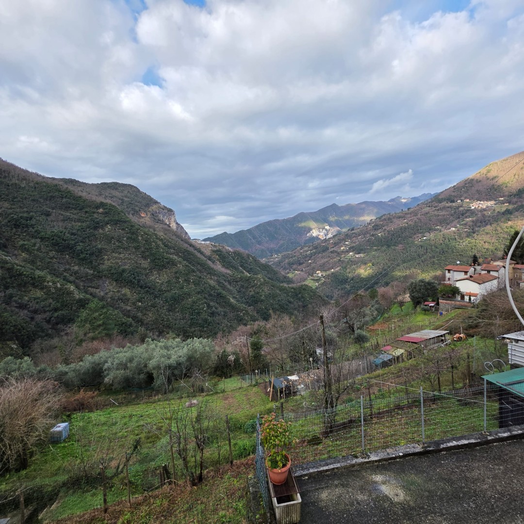Porzione bifamiliare - Stazzema - Gallena