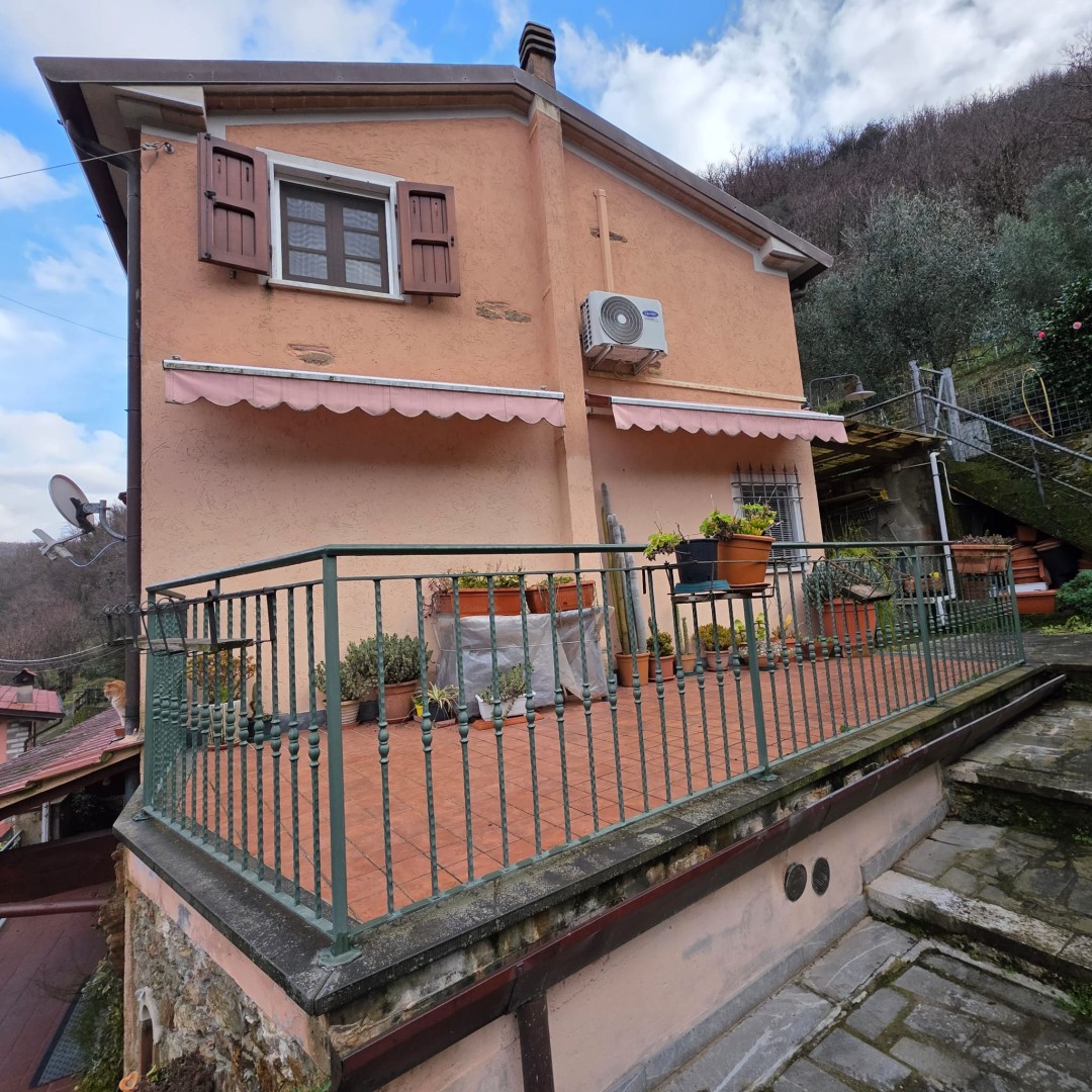 Porzione bifamiliare - Stazzema - Gallena