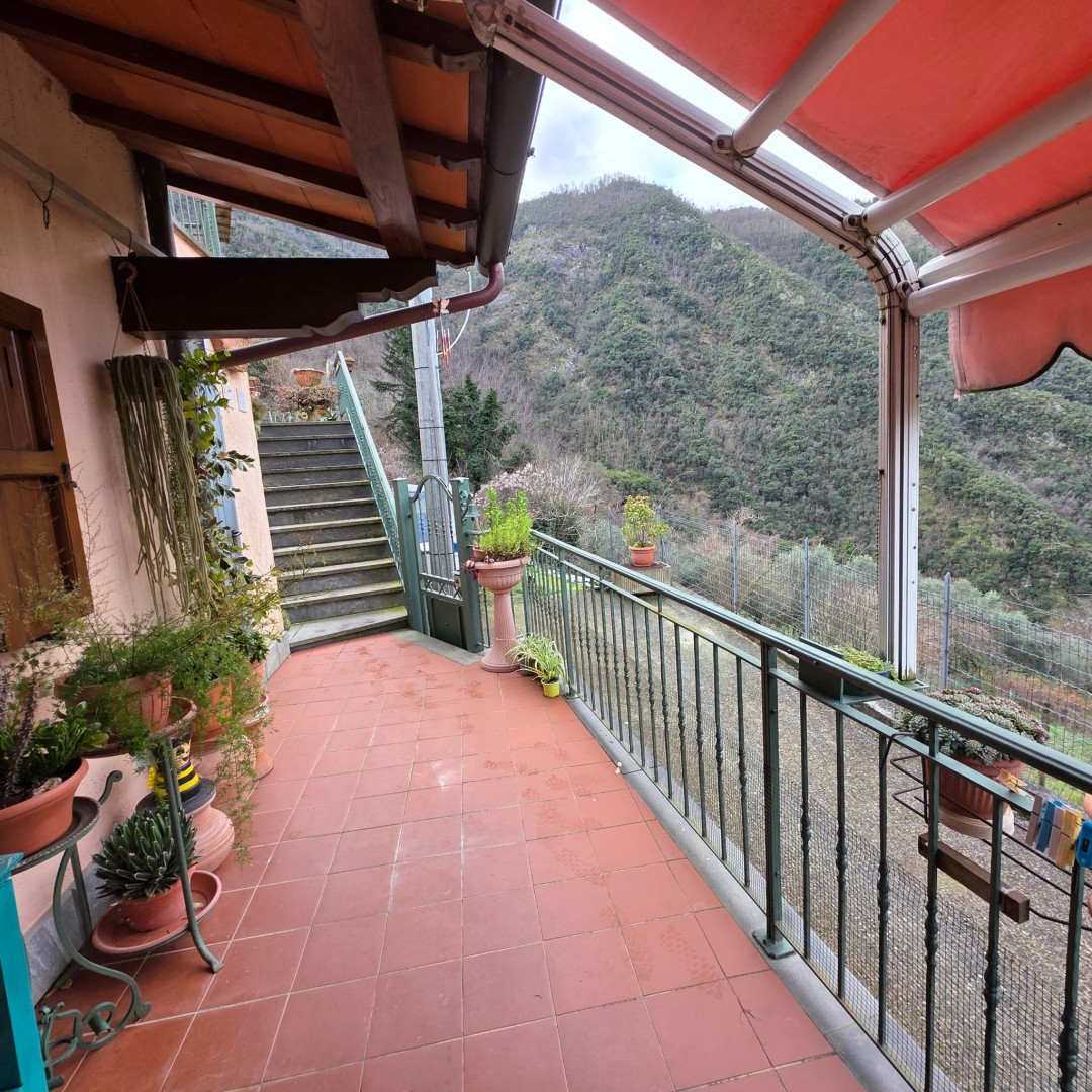 Porzione bifamiliare - Stazzema - Gallena