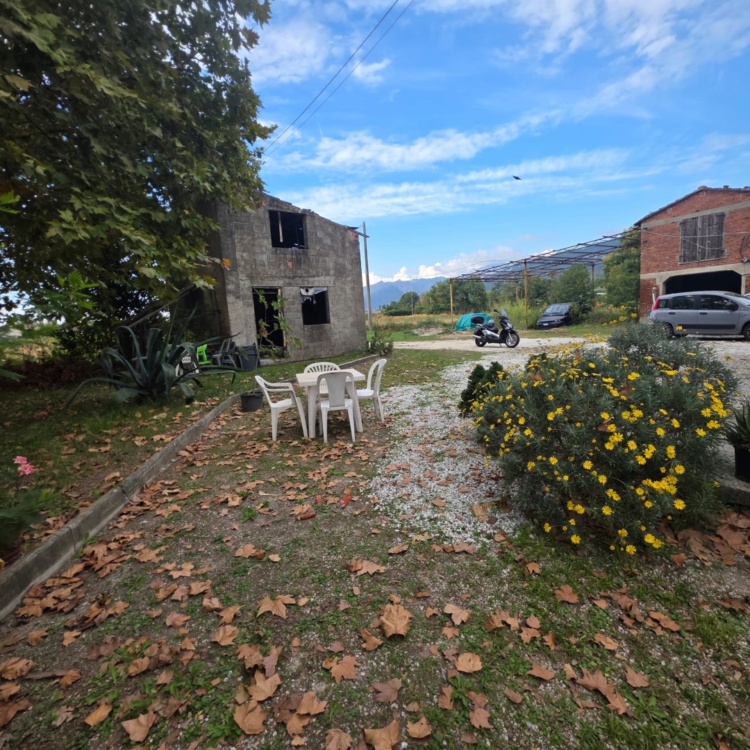 Casolare - Pietrasanta - Padule
