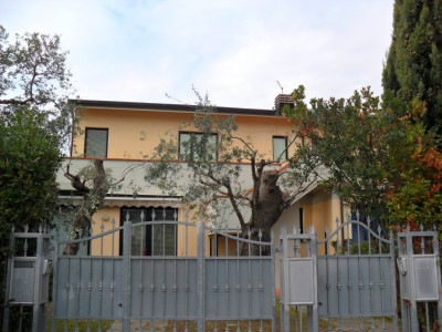 Lucca-Pietrasanta-Iare Affitto 4+4 Appartamento