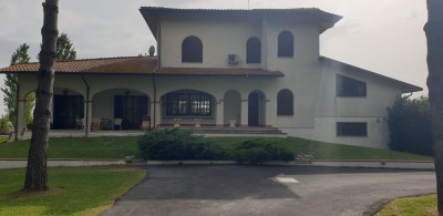 Lucca-Pietrasanta-Traversagna Indipendenti Villa