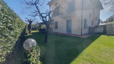 Porzione bifamiliare - Seravezza - Pozzi
