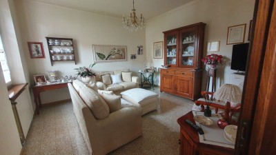 Villa - Pietrasanta - Pietrasanta verso capezzano