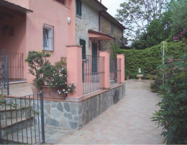 Porzione di casale - Seravezza - Monte di Ripa