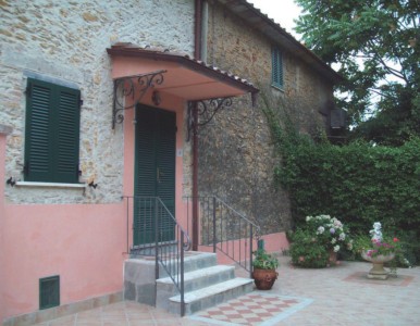 Porzione di casale - Seravezza - Monte di Ripa