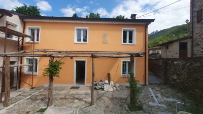Rustico - Seravezza - Azzano