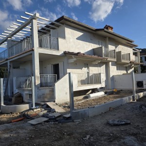 In Quadrifamiliare - Camaiore - Capezzano