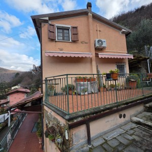 Porzione bifamiliare - Stazzema - Gallena