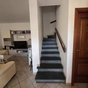 In Quadrifamiliare - Pietrasanta - Pontestrada