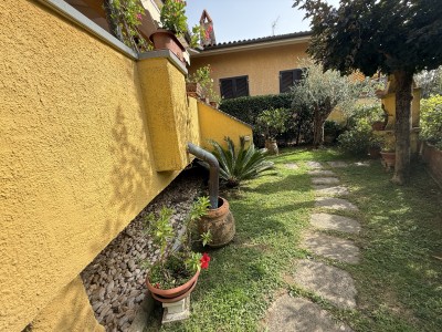 In Quadrifamiliare - Pietrasanta - Ponte Aranci